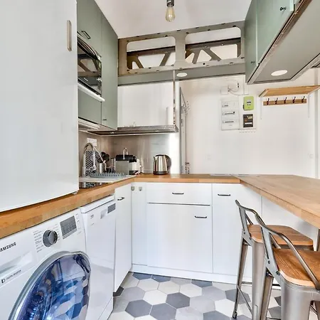 Lovely 5 Mn Walk To Laumiere Metro Station Apartment *